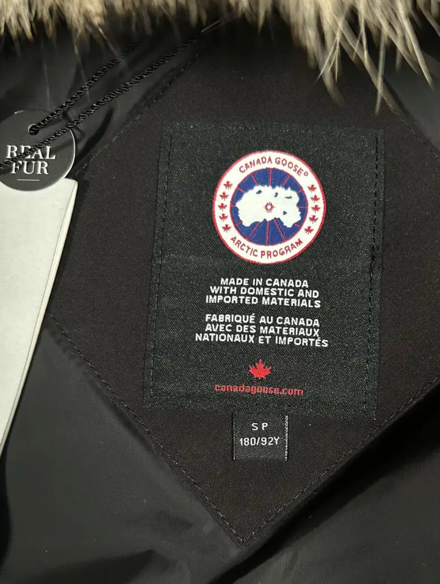 Canada Goose Wyndham Parka - Black